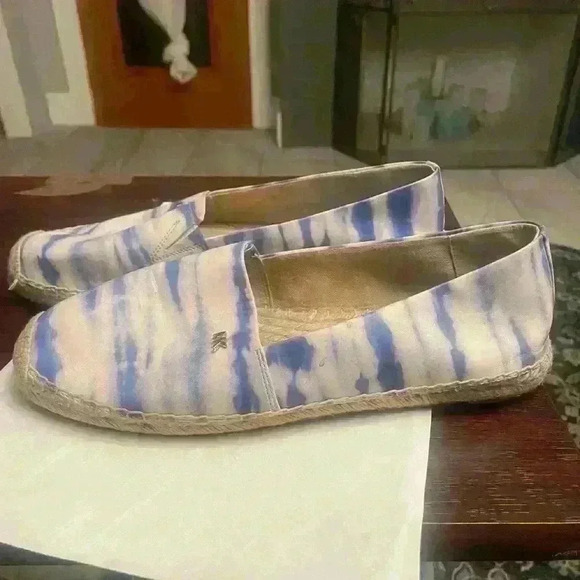 Michael Kors espadrille flats (Size 10M) - Picture 4 of 7